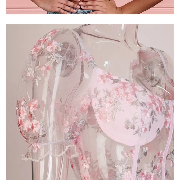 ⭐️ONE LEFT ⭐️ Floral embroidered crop top - Picture 8 of 10